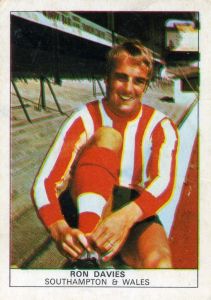 1969 Footballers. Click to see all the cards in this set.